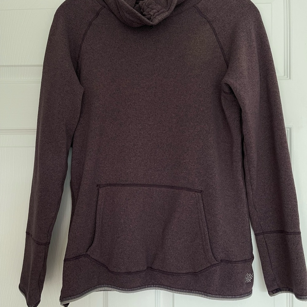 Eastern Mountain Sports Purple pullover cinch collar with front pockets Sz large